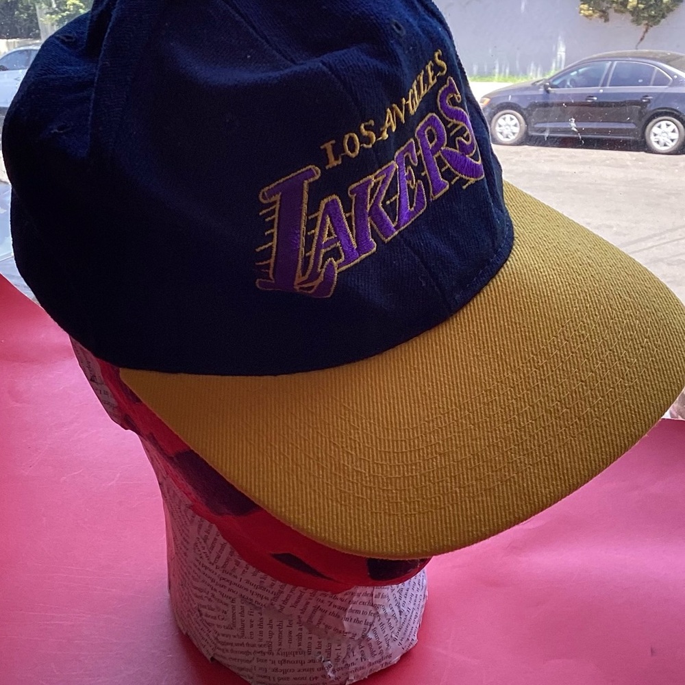 LAKERS L.A.